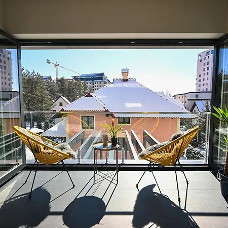 Centar, Garaza, Balkon, Kompis *